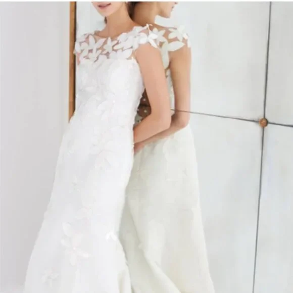 Carolina Herrera | Dresses | Carolina Herrera Original Gretchen Fall 28 Bridal  Gown Us Sz 24 | Poshmark